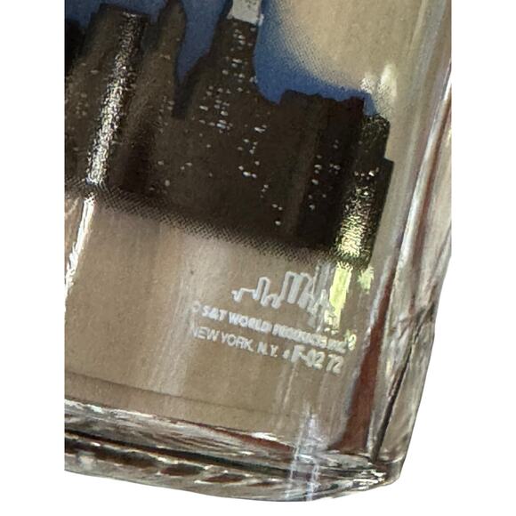 VTG New York Skyline Mug Twin Towers Statue of Liberty Tourist Souvenir NYC - Picture 4 of 8